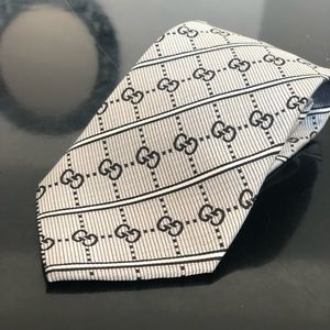 Men’s tie Gucci 100% Silk